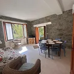 Apartmán Mare Di Luna - Ac - Wifi - Garden - 2 Parking Spaces