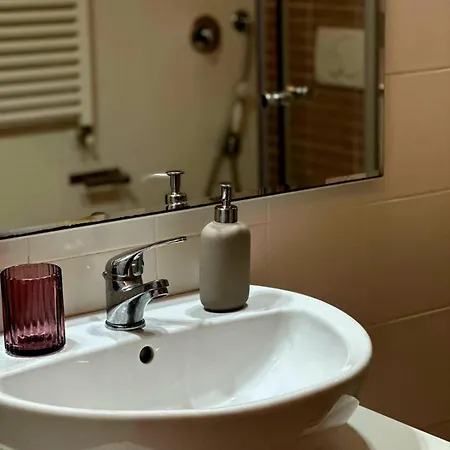 Διαμέρισμα Mare Di Luna - Ac - Wifi - Garden - 2 Parking Spaces Βερνάτσα