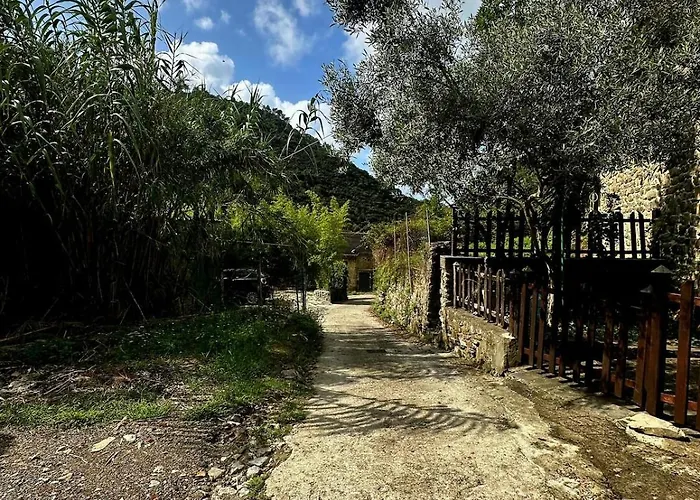 Mare Di Luna - Ac - Wifi - Garden - 2 Parking Spaces ヴェルナッツァ